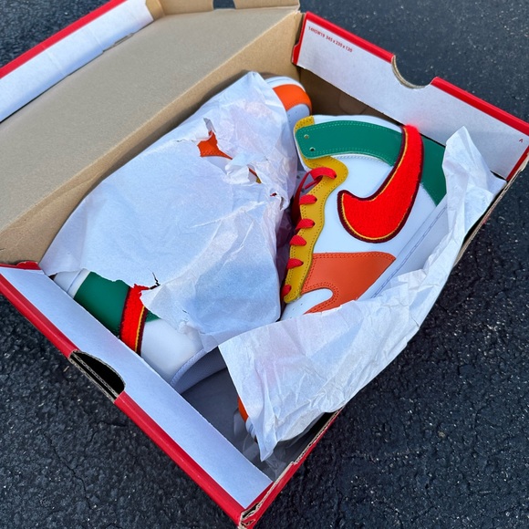 Nike Dunk HI Retro University “7-Eleven” Size 11 - Picture 2 of 5